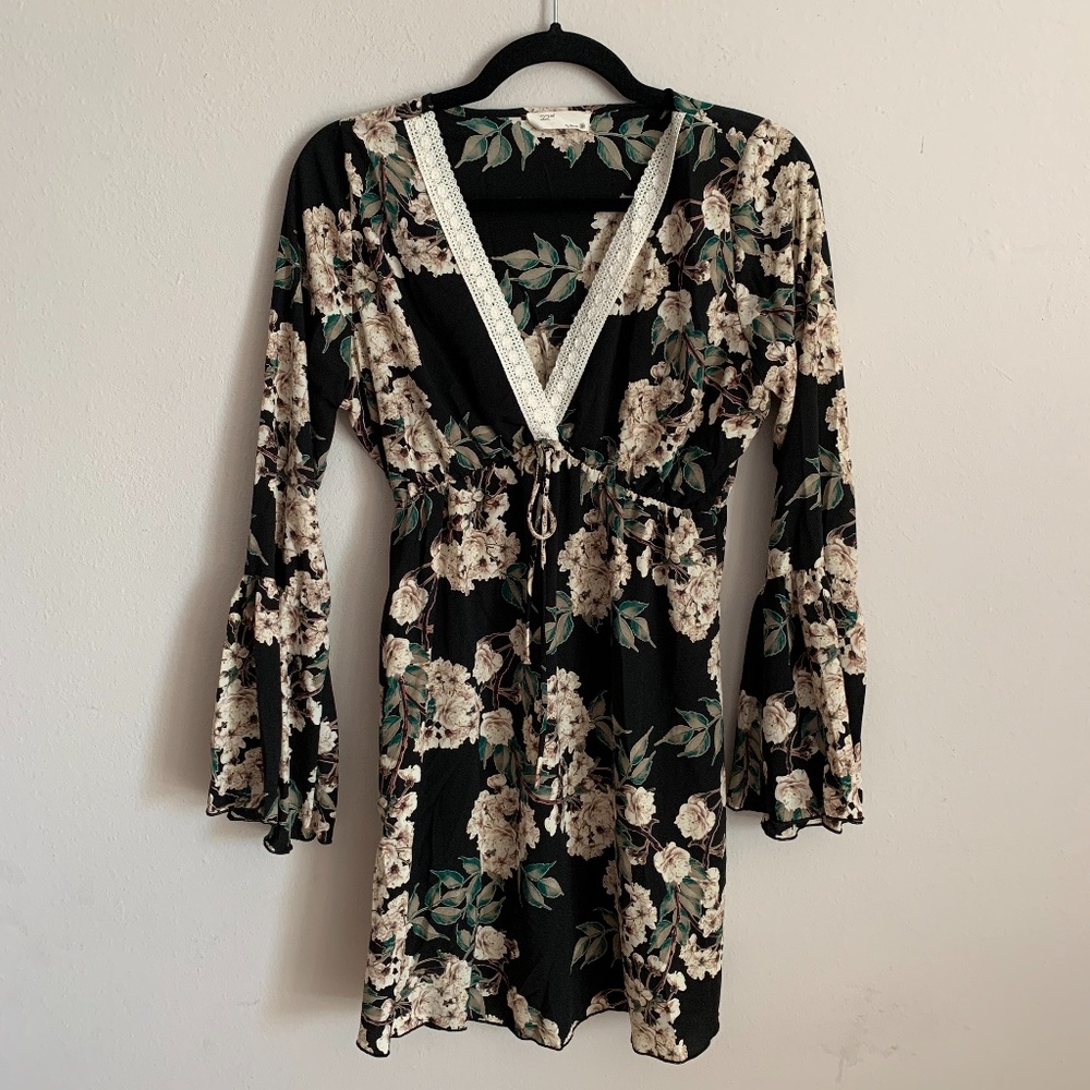 Black Cream Floral V-Neck Bell Sleeve Dress